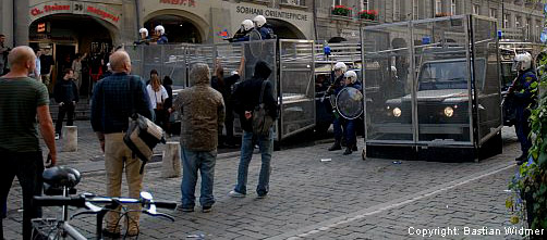 Demonstation und Polizeiaufgebot in der berner Altstatt vom 06. Oktober 2007